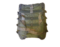 USGI MILITARY VINTAGE PERSONNEL PARACHUTE BACKPACK